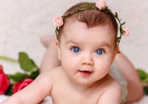 2023女?huà)雰簩殞氉钚旅执笕? /></a>女?huà)雰簩殞毷歉改傅膶氊?,一定要起一個(gè)好名字。2023年出生的女?huà)雰海?dāng)然還要注意起一個(gè)比較新穎最新的名字。畢竟大家都需要向前看,不管生活有多難,也一定要向前看,新的名字,可以激發(fā)人們想象力,開(kāi)創(chuàng)新的生...</div>
<span id="ctl00_ContentPlaceHolder1_subjectList_dgNews_ctl11_Label1" style="color:Green;font-size:10pt;">2022/8/9 11:57:25</span>
<div style="height:5px; font-size:5px"> </div>
<hr width="99%" style="text-align:center; border-style:dotted; border-width:0px; height:1px;" />
<div style="height:5px; font-size:5px"> </div>
</div>
</td>
</tr><tr style="border-width:0px;">
<td valign="top">
<div style="padding-left:3px; padding-right:3px;line-height:180%">
<h3 style="padding:0px;margin:0px;display:inline;"><a id="ctl00_ContentPlaceHolder1_subjectList_dgNews_ctl12_HyperLink1" class="headline" href="/subject/tu/s.aspx?newsid=15076" target="_blank">新生寶寶生肖吉的名字大全屬兔</a></h3>
<span style="color:Red;font-size:8pt;"></span>
<br />
<div style="padding-top:1px; width:95%; padding-left:8px; line-height:180%;color:#2f2f2f;font-size:14px;" ><a href=